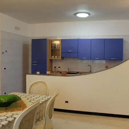 Piccolo Ulivo 1+2 Holiday home *